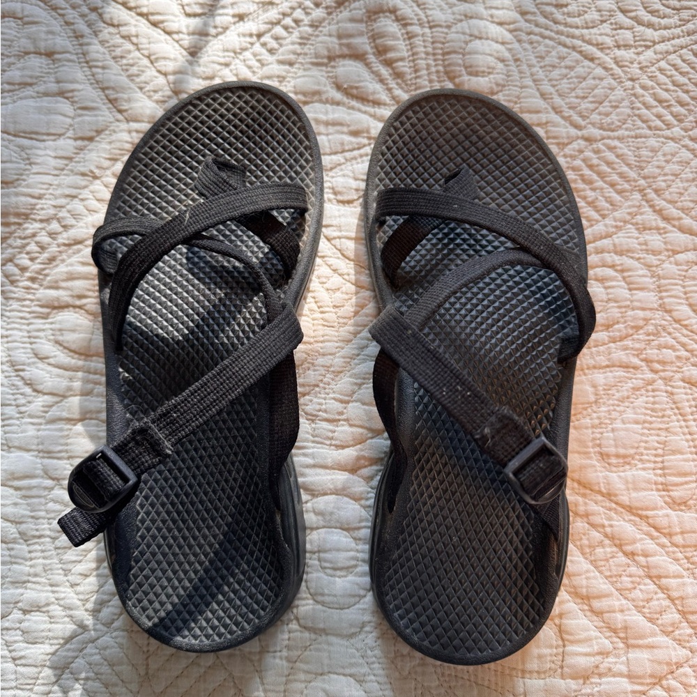 Chaco Black Sandals. Size 6.5 straps adjustable